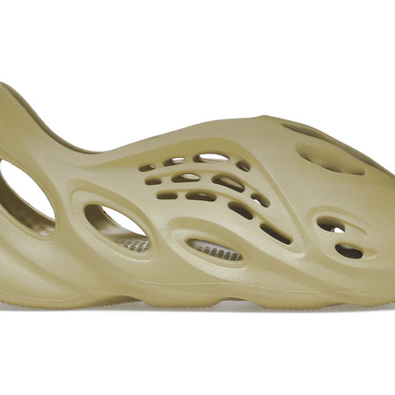 adidas Yeezy Foam RNNR Sulfur