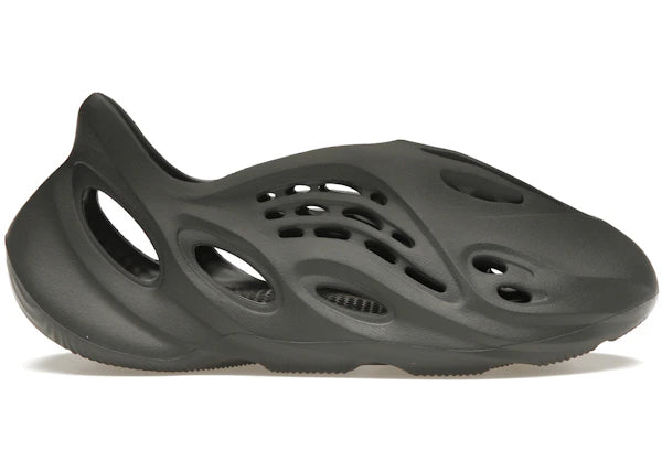 adidas Yeezy Foam RNR Carbon - Stylish Comfort and Sustainability
