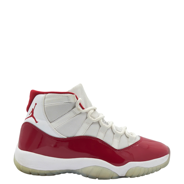 Jordan 11 Retro Cherry (2022)