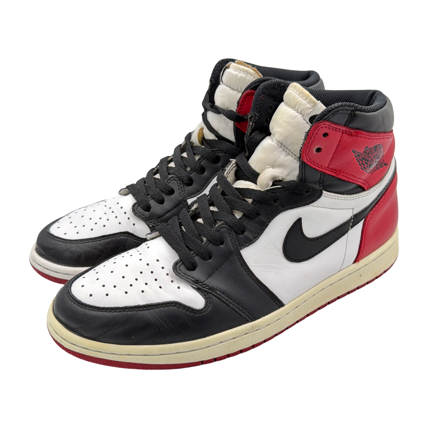 Jordan 1 Retro Black Toe (2016)