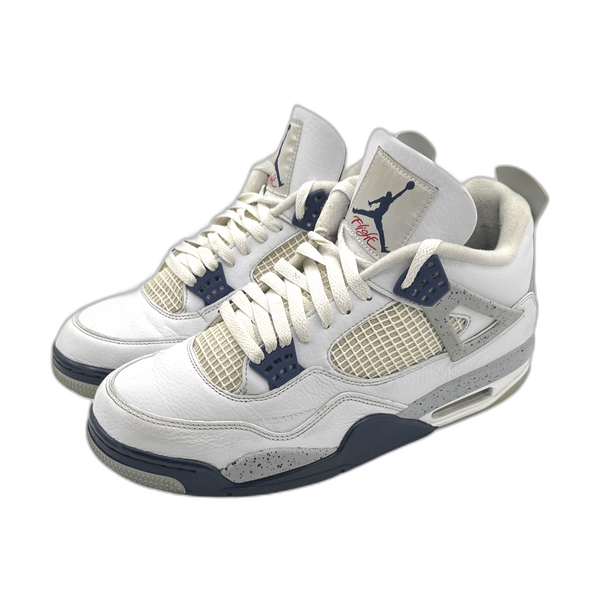 Jordan 4 Retro Midnight Navy - Classic Style and Performance