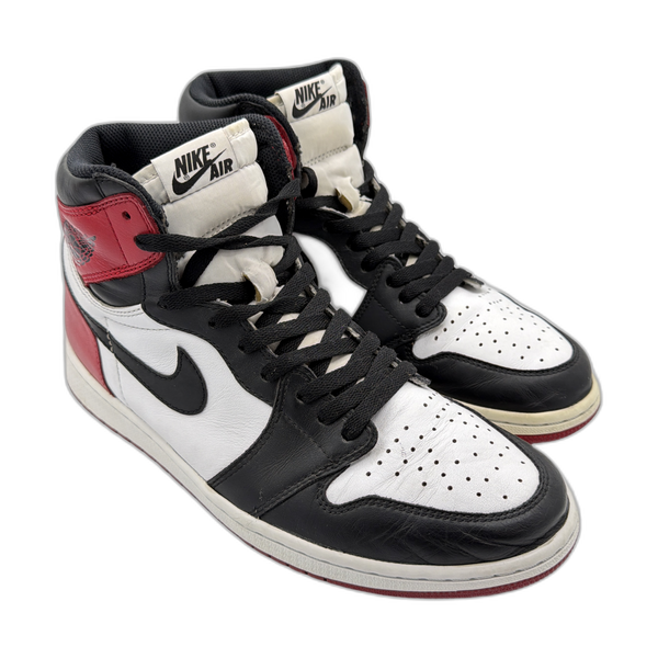 Jordan 1 Retro Black Toe (2016)